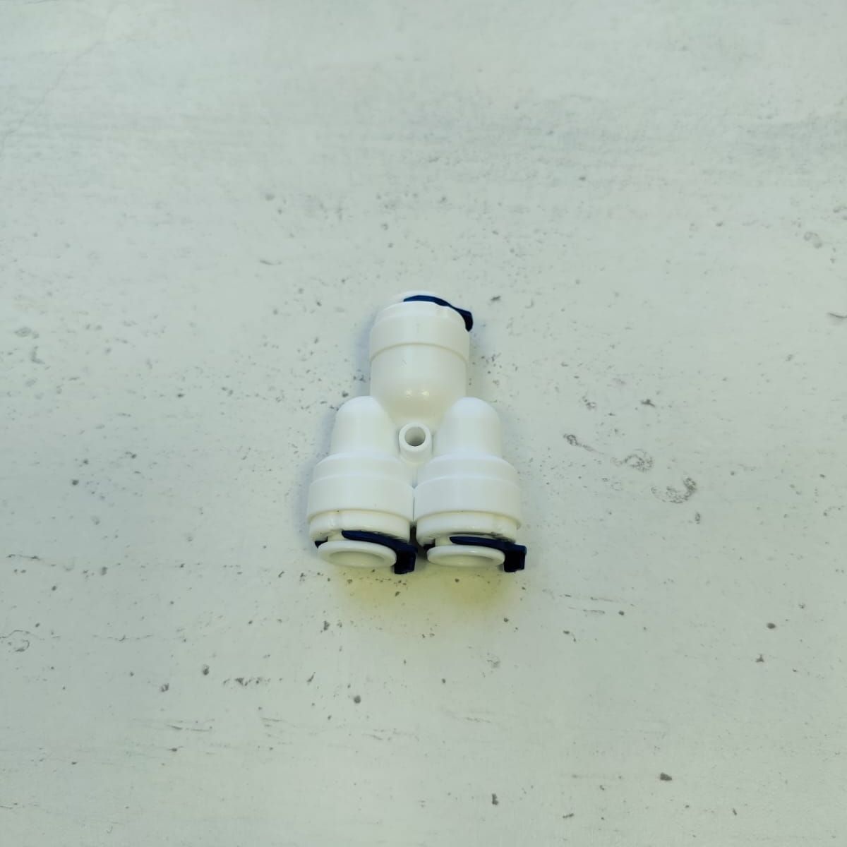 Фитинг тройник Y-образный 3/8"-3/8"-3/8" трубки картинка №2