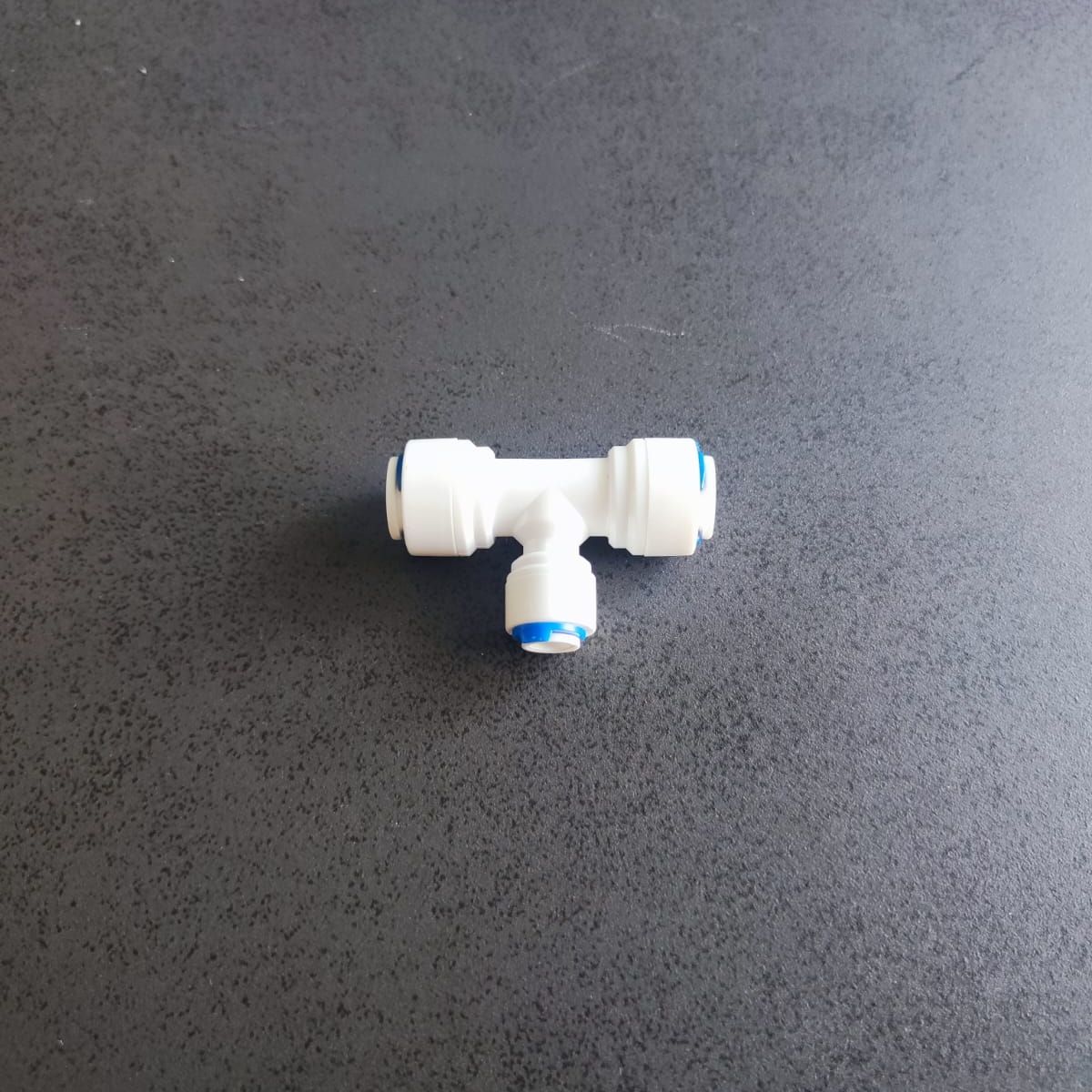 Фитинг тройник T-образный 3/8"-1/4"-3/8" трубки картинка №2