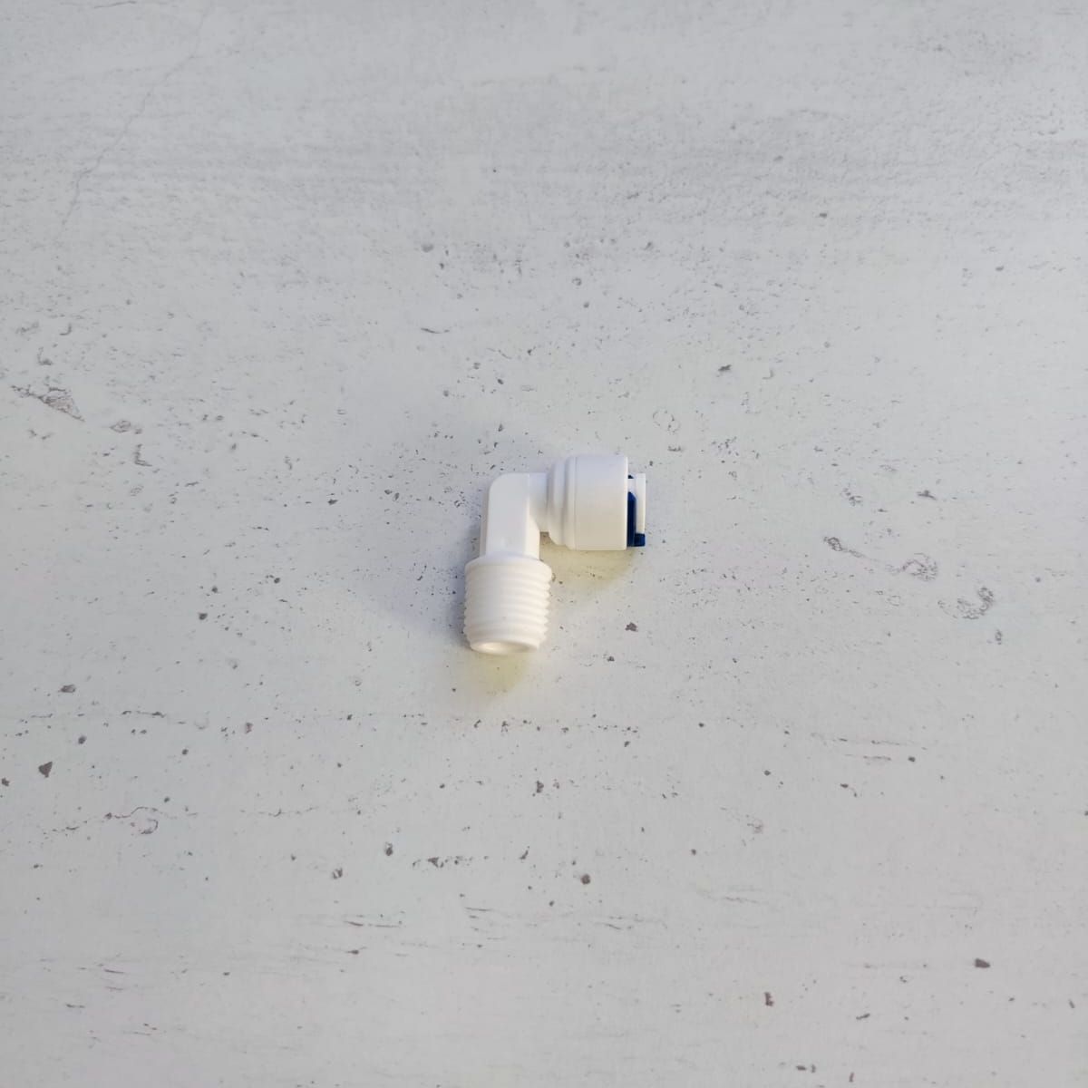 Фитинг переходник Г-образный 1/4" трубка - 1/4" внешняя резьба картинка №2